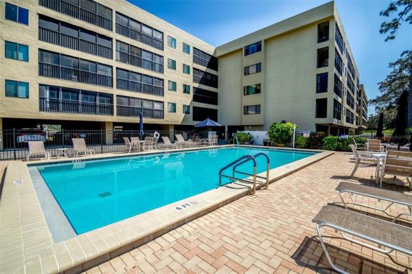 GREEN DOLPHIN PARK MID-RISE CONDO