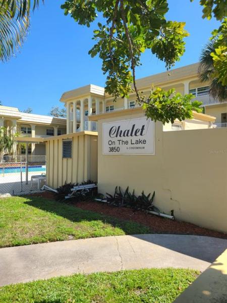 CHALET-ON-THE-LAKE CONDO