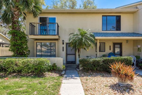 PEBBLE CREEK CONDO VILLA