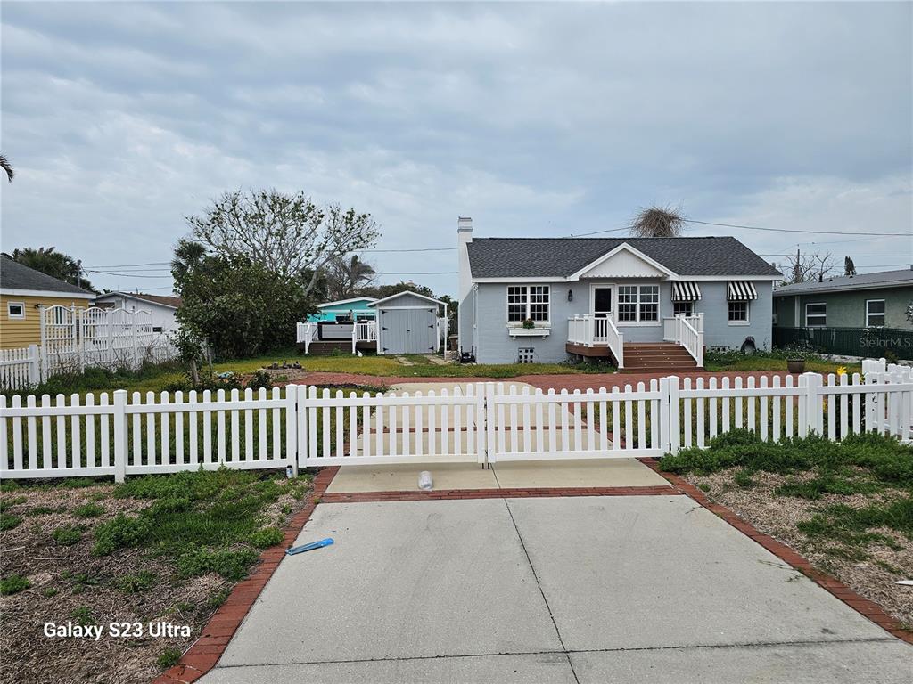 PAGES REP OF MITCHELLS BEACH - фото