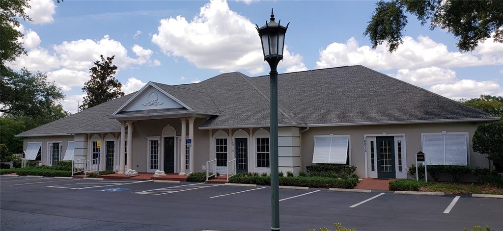 Commercial - фото