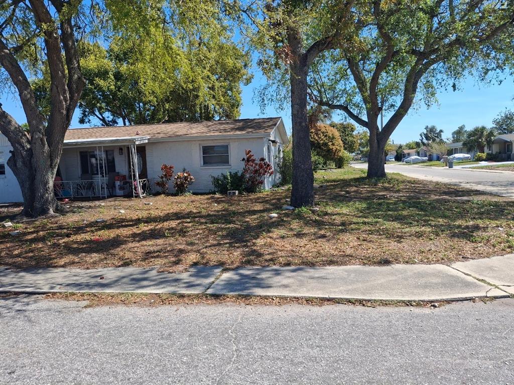 HOLIDAY LAKE ESTATES - фото