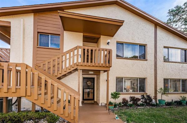 BEACON LAKES CONDO 05