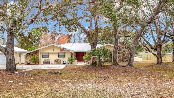 ROLLING OAKS ESTATES