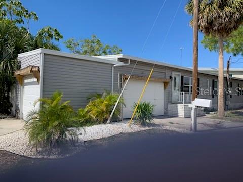 RIVER VILLAGE - фото