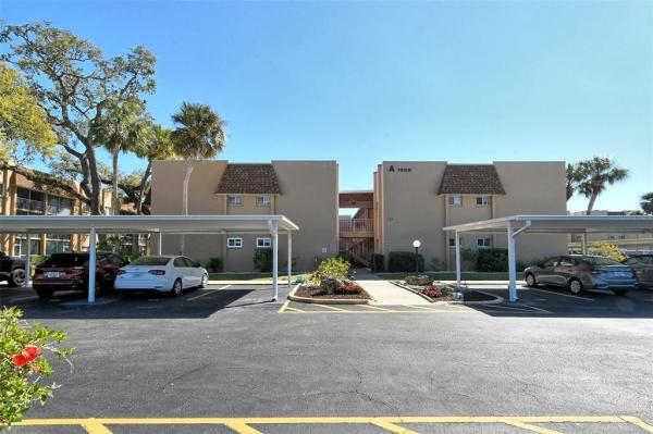 GLEN OAKS GARDEN APTS 1