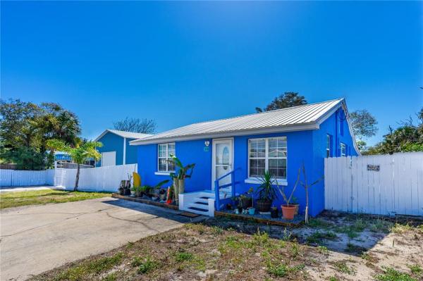 HUSTONS DAYTONA BEACH