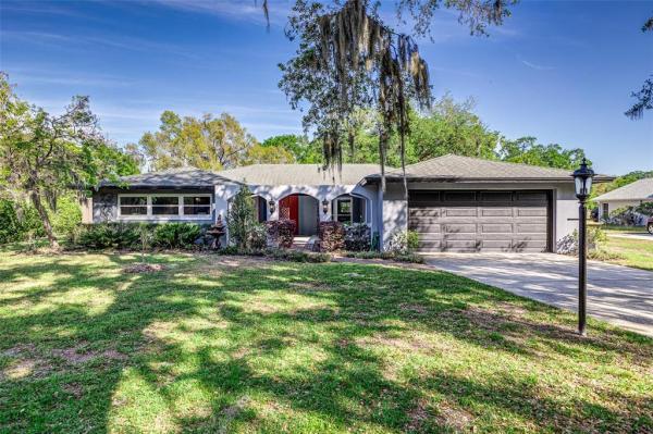 CHRISTINA WOODS PH 06