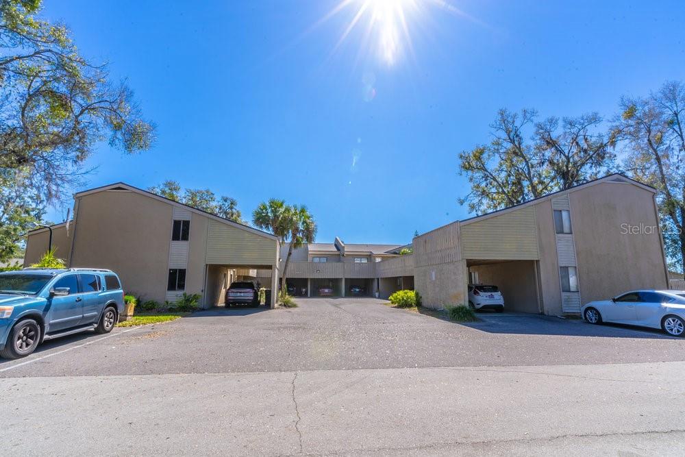 ERROL OAKS CONDO 01 - фото