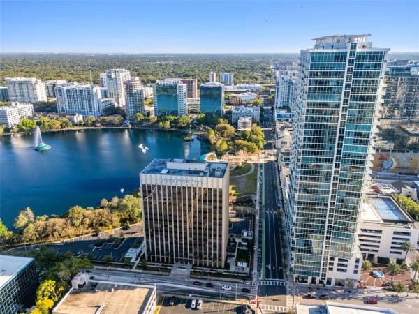 VUE AT LAKE EOLA