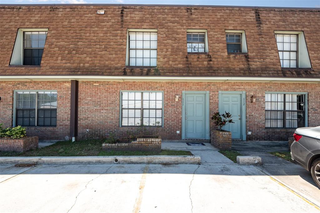 ARLINGTON PINES TWNHS DESC IN ORB 3489 PG 1527 - фото