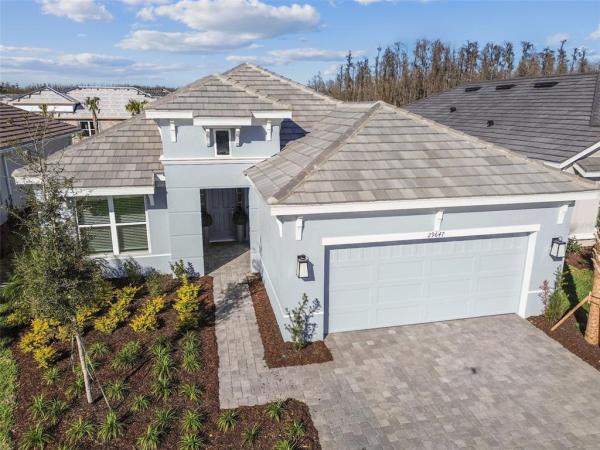 ESPLANADE AT WIREGRASS RANCH