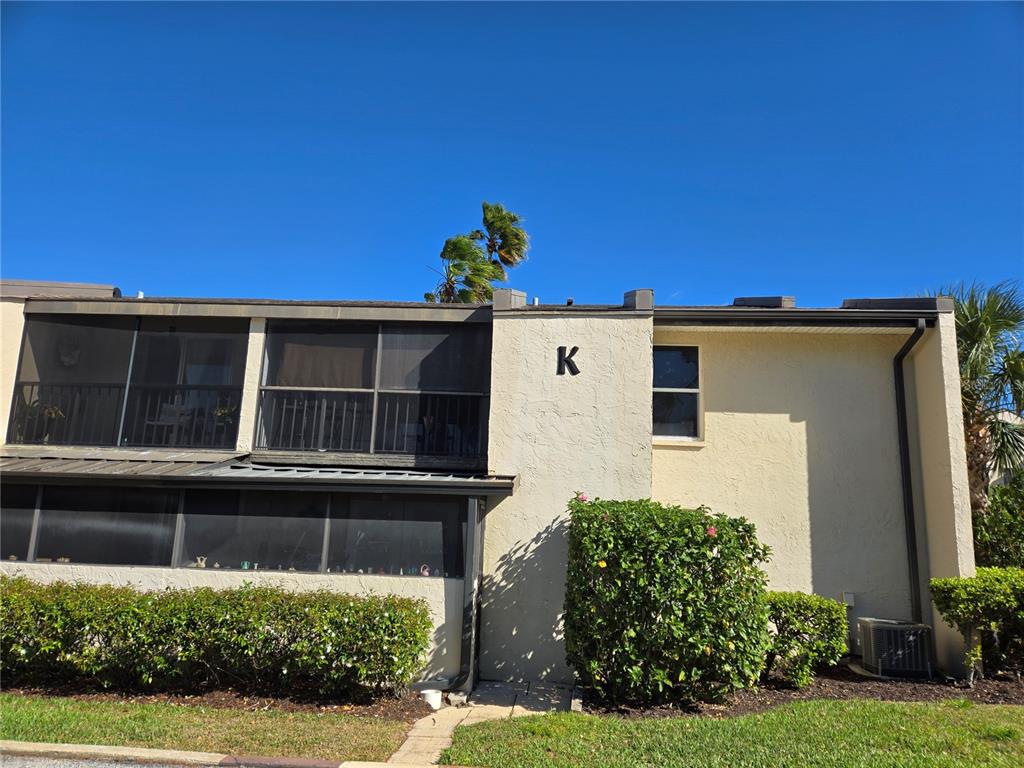 DELAND OAKS CONDO - фото