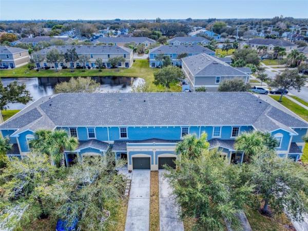 LAKE WASHINGTON TOWNHOMES
