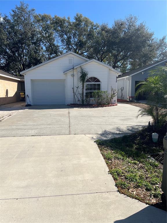 LAKE PADGETT ESTATES EAST - фото