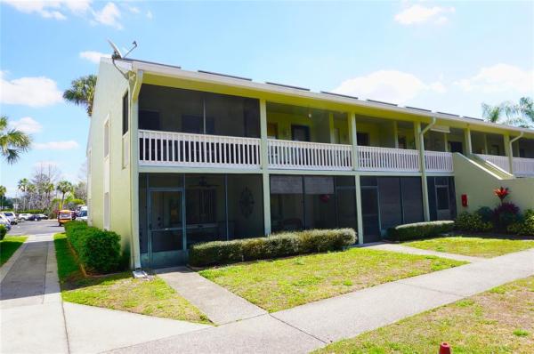 PARADISE LAKES CONDO