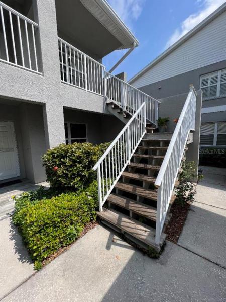 BAY POINTE VILLAS CONDO