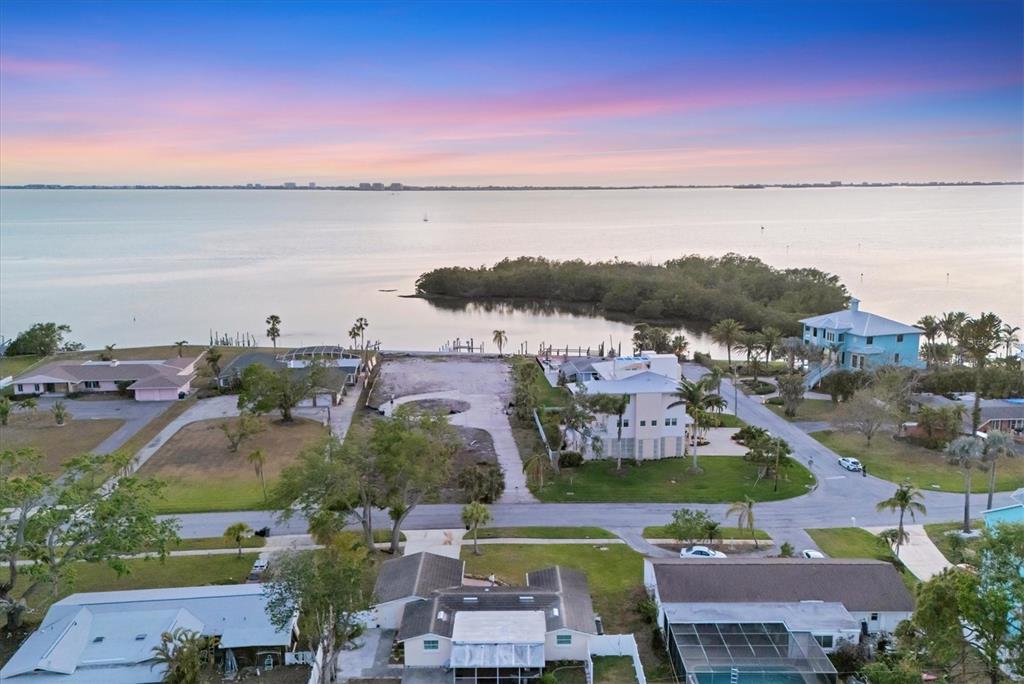 NORTH ISLES - фото