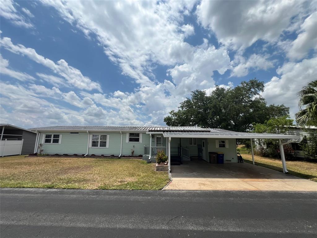 FLORAL LAKES - фото