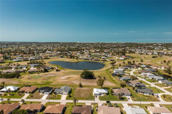 ROTONDA WEST PEBBLE BEACH