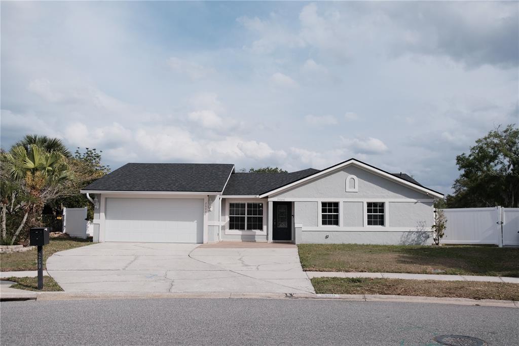 SKY LAKE SOUTH - фото