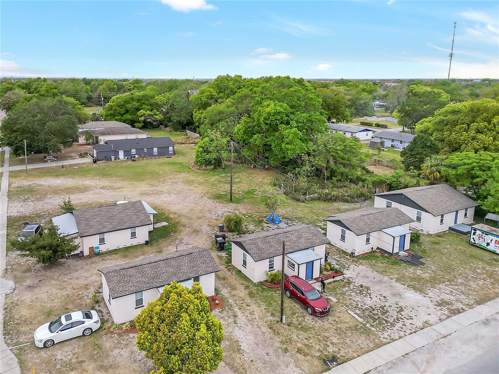 APOPKA TOWN - фото