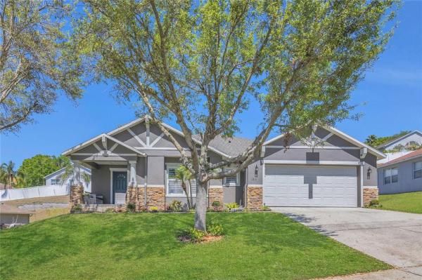 CLERMONT LAKEVIEW POINTE