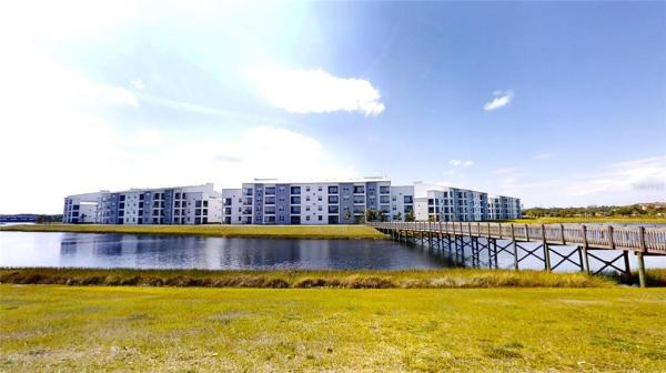 THE TERRACES AT STOREY LAKE CONDO 2 PH 14