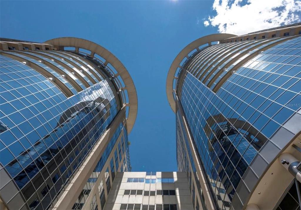 Commercial - фото