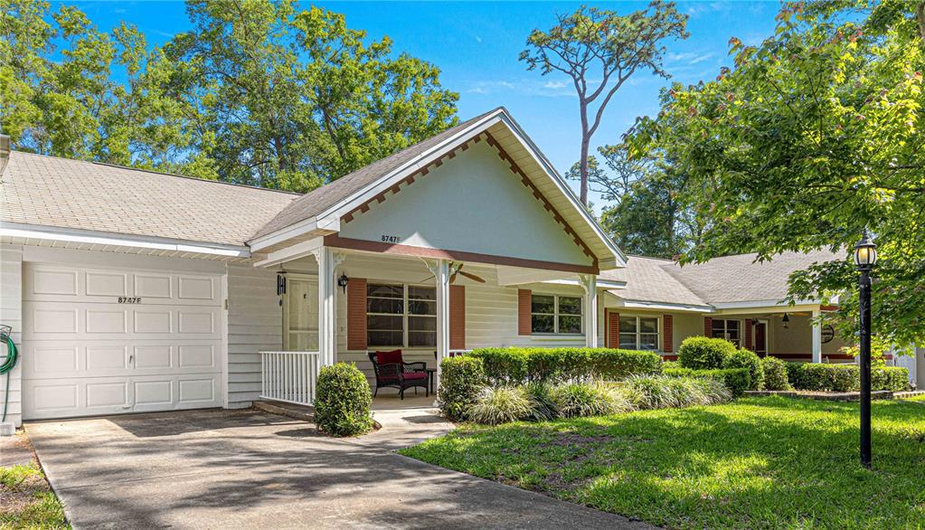 ON TOP OF THE WORLD - фото