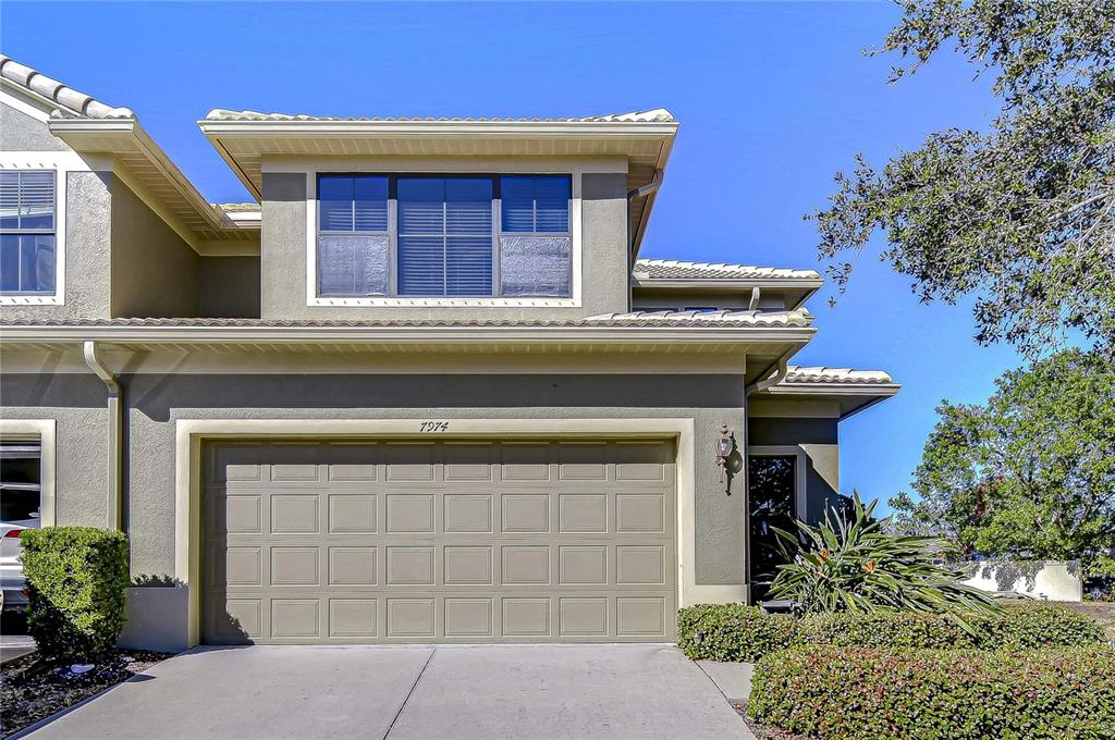 HIDDEN BAYOU TWNHMS - фото