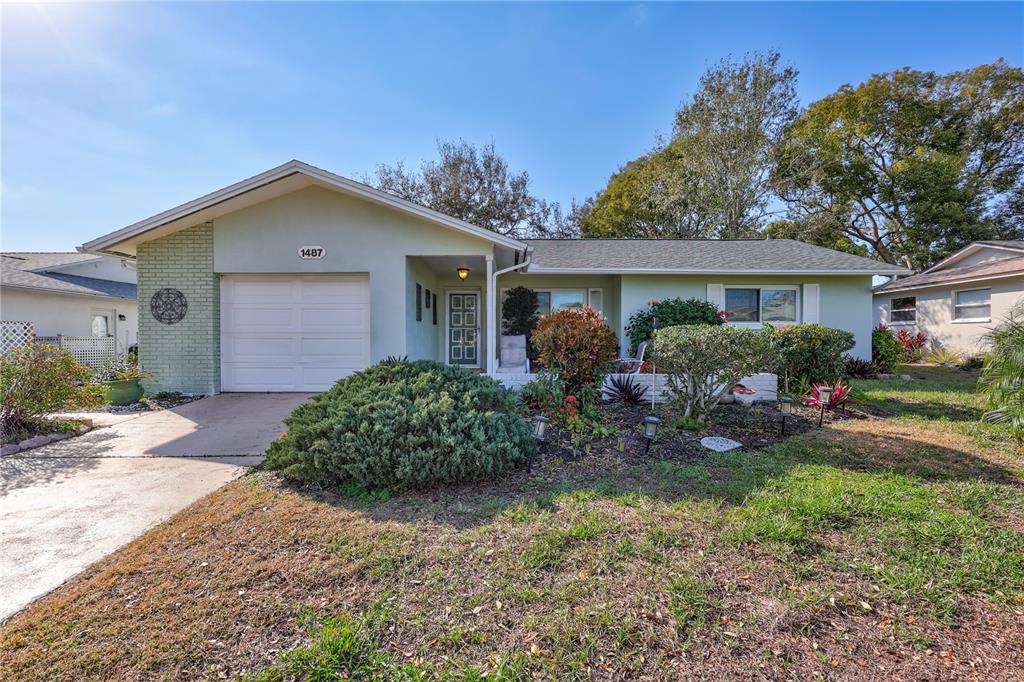 HIGHLAND LAKES - фото