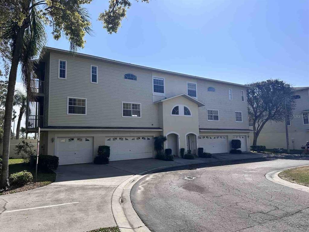 TOWNHOMES OF PARK PLACE - фото