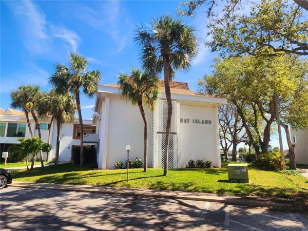 BAY ISLAND CONDO ISLAND ESTATES