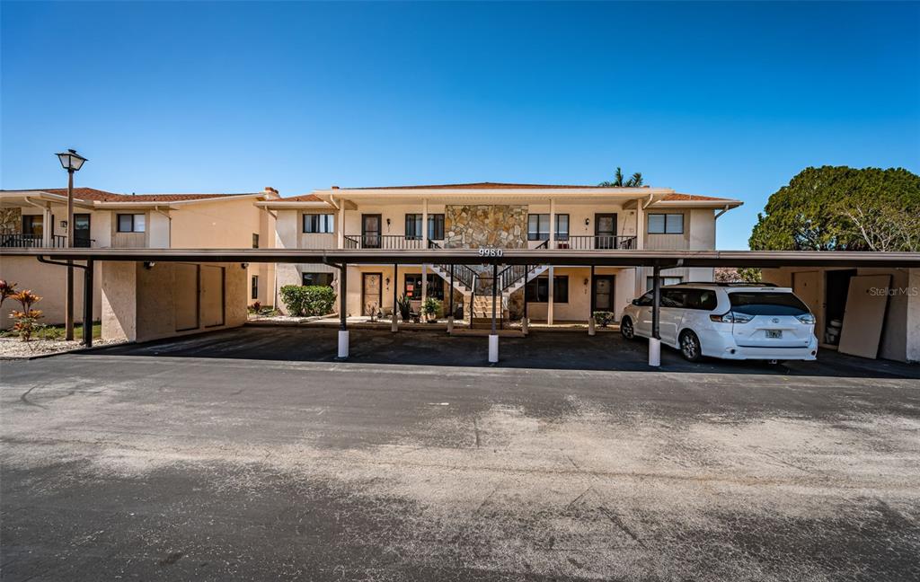 EAGLES POINT CONDO - фото