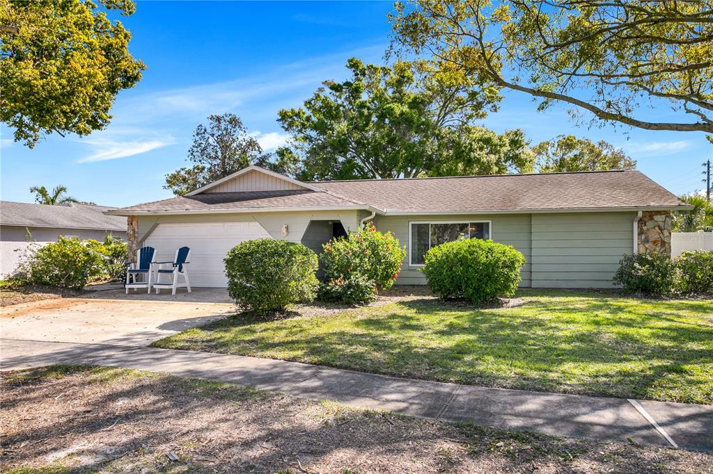 LEONA HEIGHTS - фото