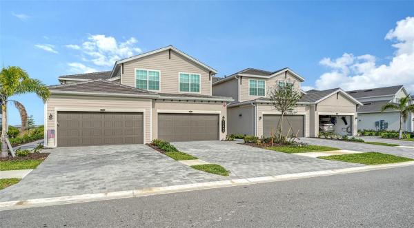 WELLEN PARK GOLF &  COUNTRY CLUB