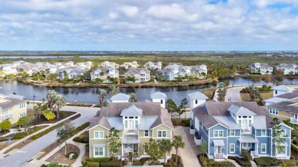 EDGEWATER WALK ON HARBOUR ISLE 5-36