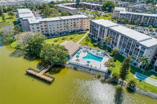 BAYSHORE ON THE LAKE APTS II SEC 3