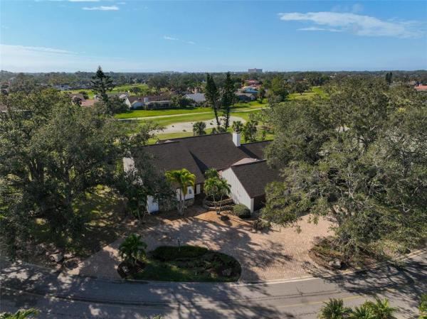 COUNTRY CLUB OF SARASOTA THE