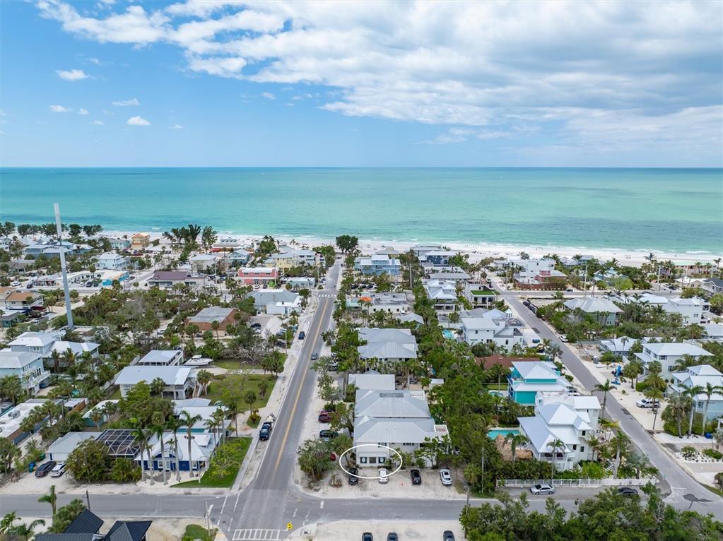 PINE AVE 216-218 - фото