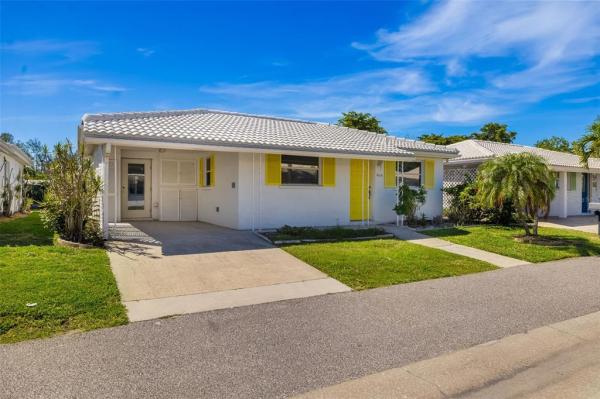 SPANISH MAIN YACHT CLUB CONDO