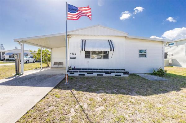 VILLAGE HOLIDAY LAKE