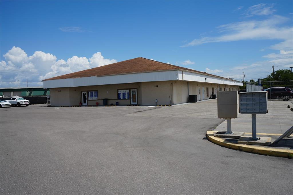 PORT CHARLOTTE INDUST PARK - фото