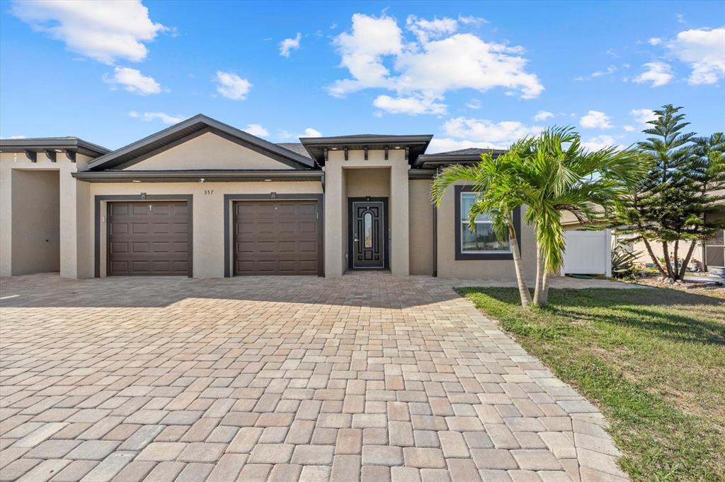 ROTONDA WEST PEBBLE BEACH - фото