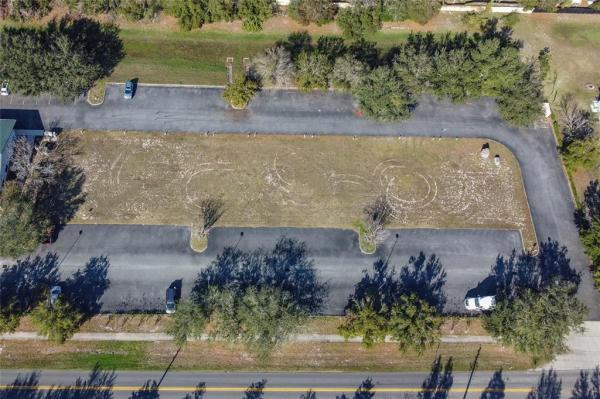 LAKE TOWN CENTER MOUNT DORA