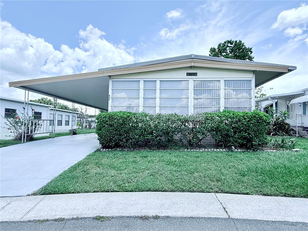 LAKESIDE HILLS ESTATES - фото