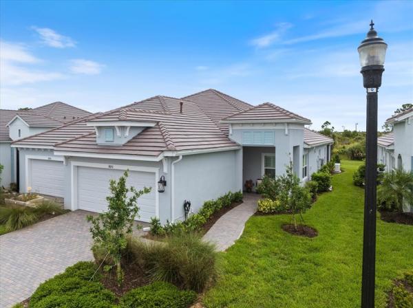 WYSTERIA-WELLEN PARK VILLAGE F-4