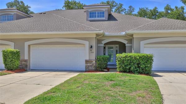 RESIDENCES/TURNBULL BAY