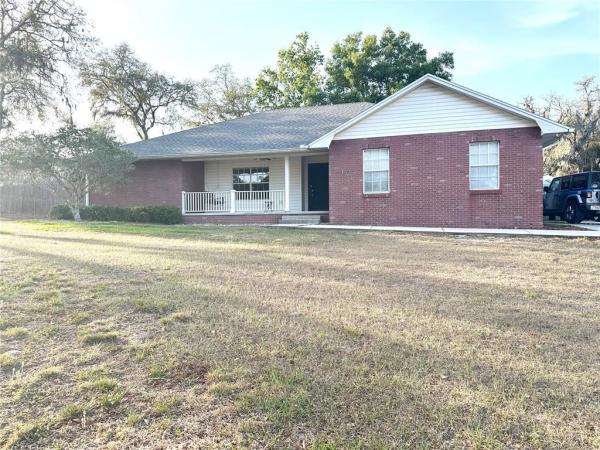 COUNTRY OAKS LAKELAND